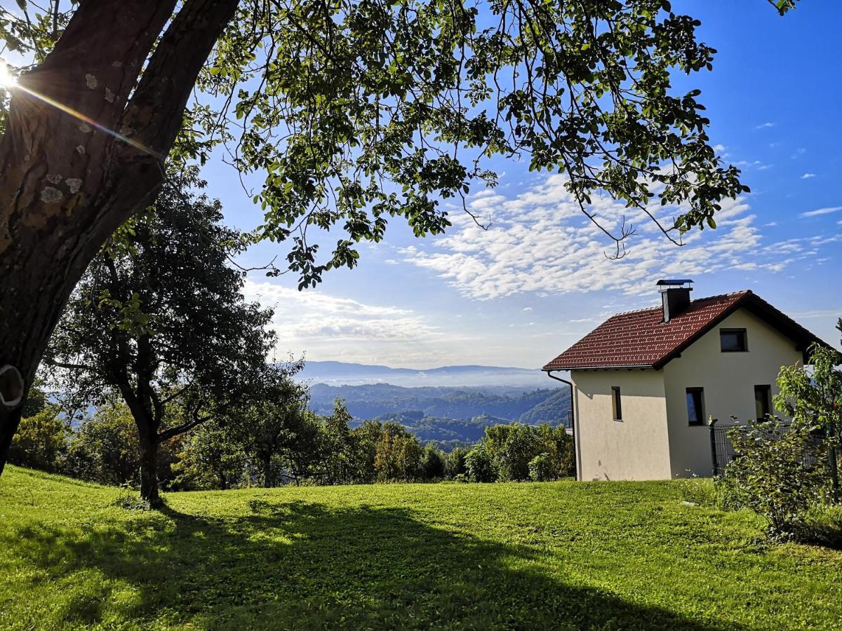 Apartma Hisa Na Ravnah With Hot Tub Pisece Экстерьер фото